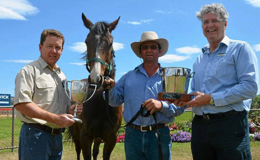 Warwick Vet Clinic's Chris Reardon, five-year-old thoroughbred Banderin, trainers assistant Steve Clarke and My Optical's Paul Morrissey are ready to kick off the Calcutta this Friday night. Warwick Vet Clinic's Chris Reardon, five-year-old thoroughbred Banderin, trainers assistant Steve Clarke and My Optical's Paul Morrissey are ready to kick off the Calcutta this Friday night.